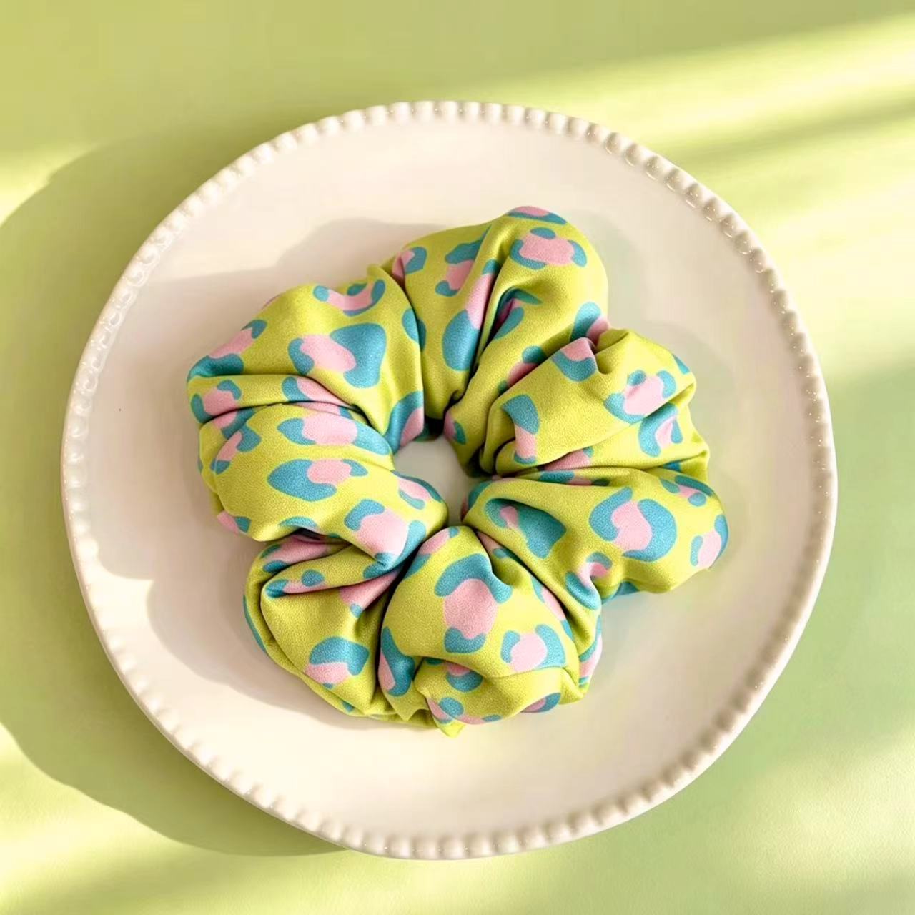 Avocado Pastel Leopard - 100% Mulberry Silk Padded Scrunchie｜Richie Richie YYZ Original Design