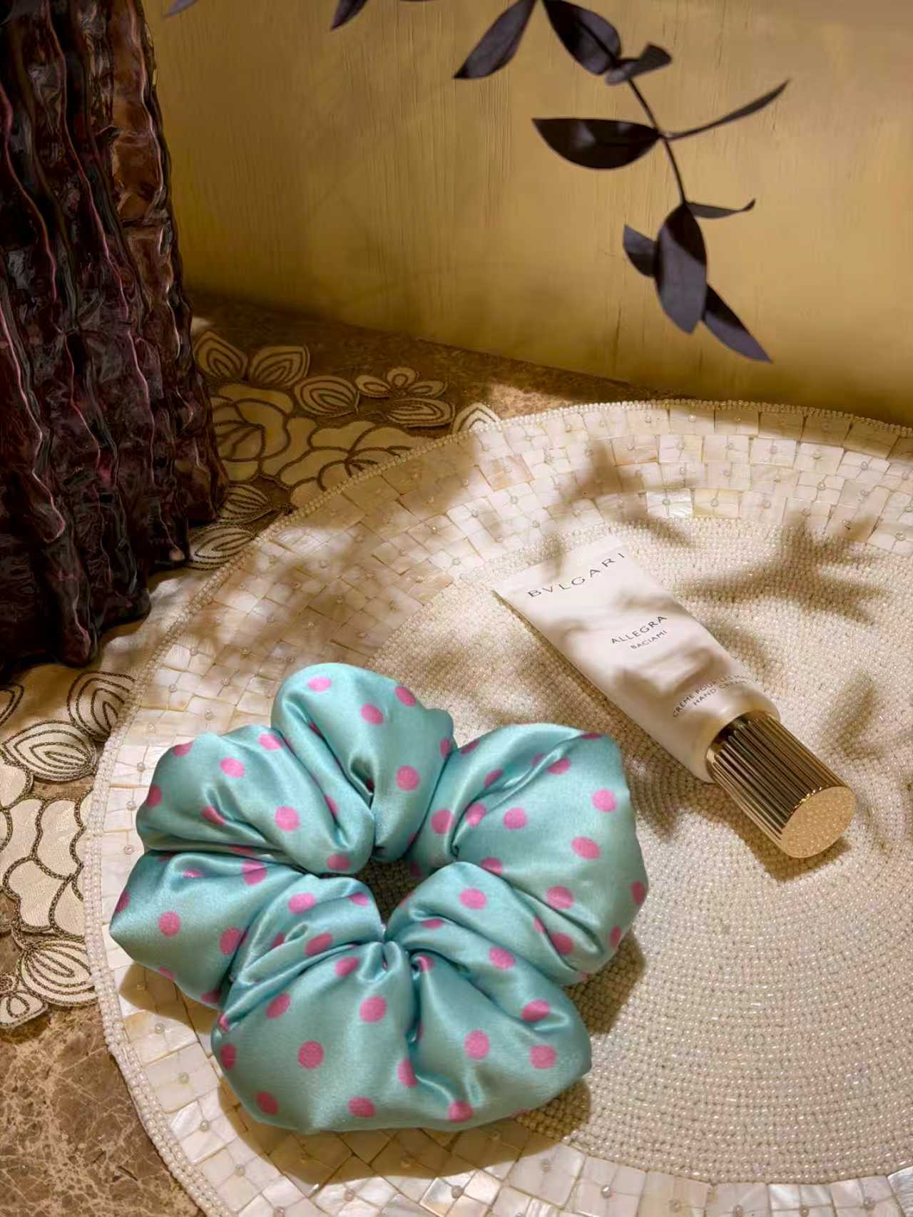 Mint Green & Pink Polka Dots - 100% Mulberry Silk Padded Scrunchie｜Richie Richie YYZ Original Design
